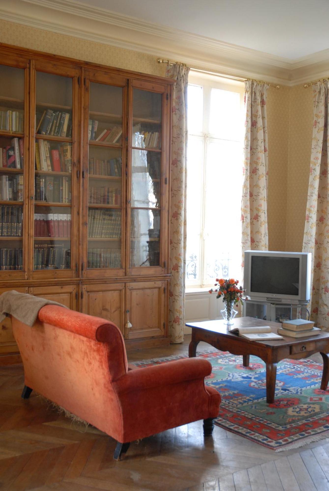 Chambres D'Hotes Chateau De La Puisaye Вернёй-сюр-Авр Экстерьер фото