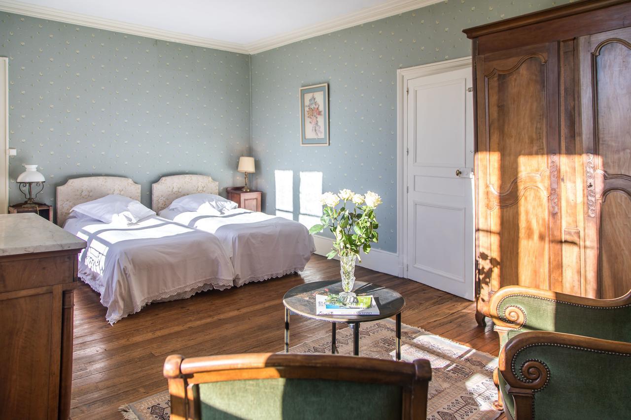 Chambres D'Hotes Chateau De La Puisaye Вернёй-сюр-Авр Экстерьер фото