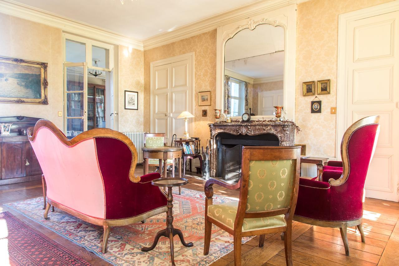 Chambres D'Hotes Chateau De La Puisaye Вернёй-сюр-Авр Экстерьер фото